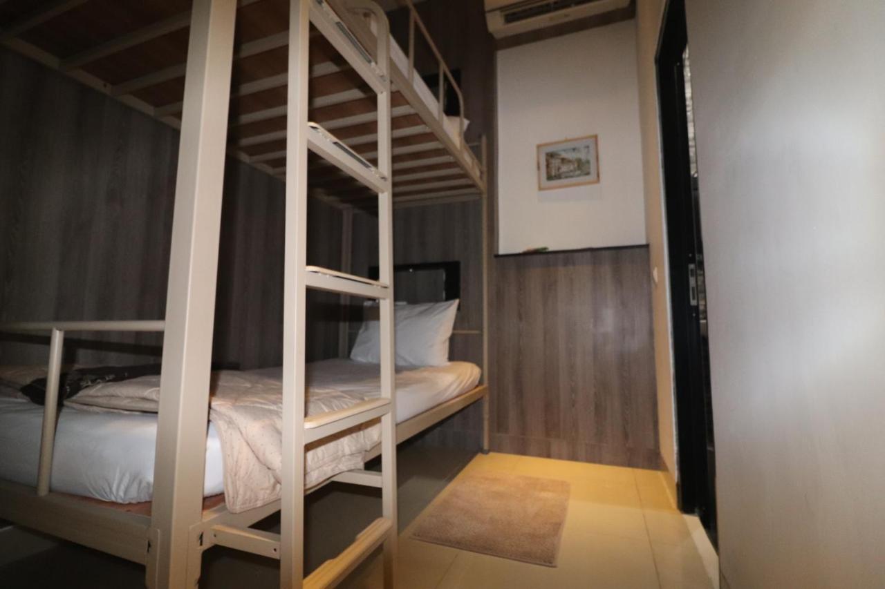 The Cabin Tanjung Yogyakarta Bagian luar foto
