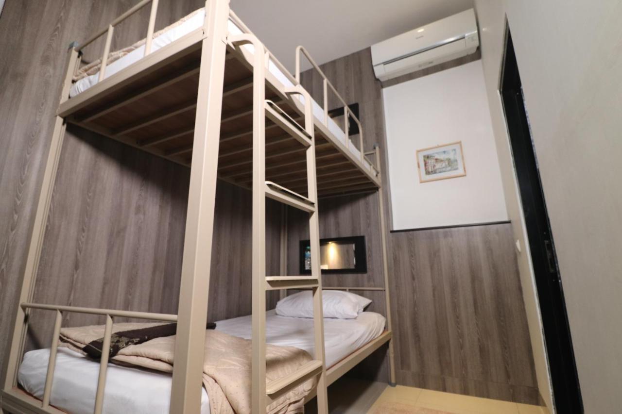 The Cabin Tanjung Yogyakarta Bagian luar foto